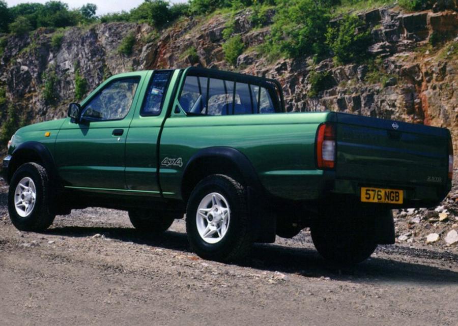  Nissan Navara Pickup King Cab 1997 года  (UK) (фото 2 из 3)
